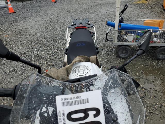 WB10K5302R6K26051 - 2024 BMW F800 GS WHITE photo 5