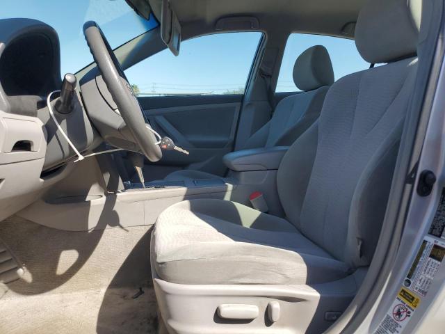 4T1BF3EKXAU093280 - 2010 TOYOTA CAMRY BASE Күміс фото 7