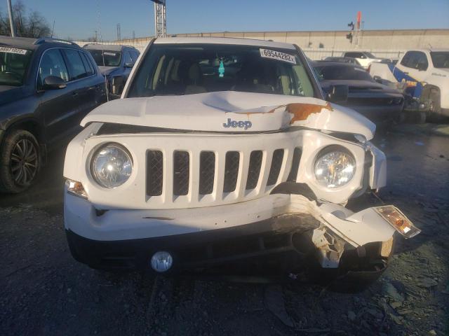 1C4NJPFB3ED732112 - 2014 JEEP PATRIOT LATITUDE WHITE photo 5