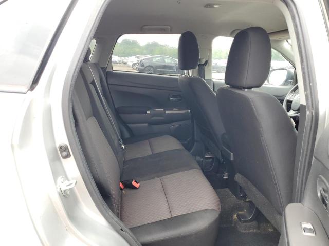 JA4AR3AU6KU023298 - 2019 MITSUBISHI OUTLANDER ES SILVER photo 10