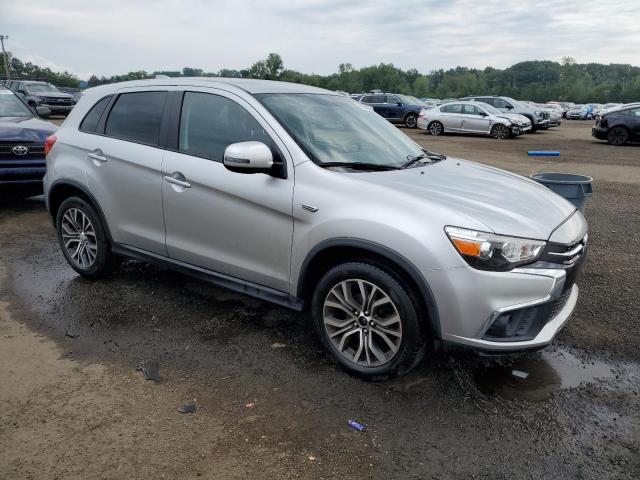 JA4AR3AU6KU023298 - 2019 MITSUBISHI OUTLANDER ES SILVER photo 4