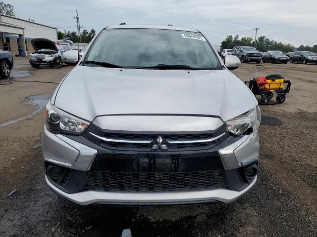 JA4AR3AU6KU023298 - 2019 MITSUBISHI OUTLANDER ES SILVER photo 5