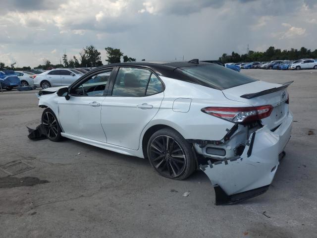 4T1B61HK1KU220130 - 2019 TOYOTA CAMRY XSE თეთრი ფოტო 2