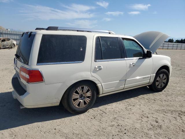 5LMFU27548LJ03713 - 2008 LINCOLN NAVIGATOR 白色 照片 3
