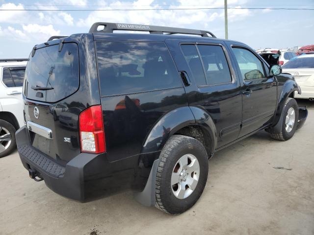 5N1AR18W26C607562 - 2006 NISSAN PATHFINDER LE 黑色 照片 3