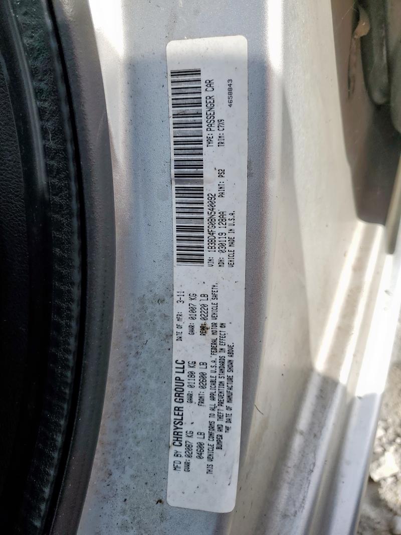 1B3BD4FG0BN540092 - 2011 DODGE AVENGER EXPRESS 银色 照片 12