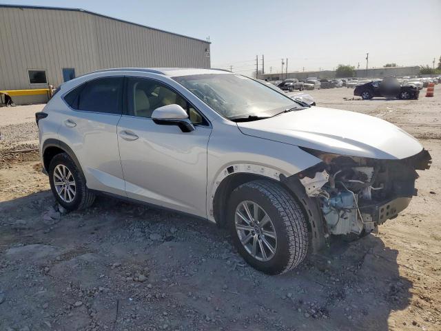 JTJYARBZ2J2095227 - 2018 LEXUS NX 300 BASE Білий фото 4