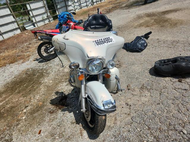 1HD1FCW392Y660319 - 2002 HARLEY-DAVIDSON FLHTCUI Weiß Foto 5