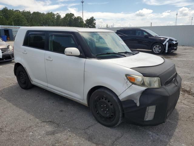 JTLZE4FE0EJ049756 - 2014 TOYOTA SCION XB WHITE photo 4