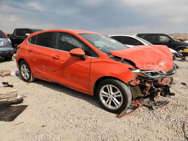 3G1BE6SM3JS638579 - 2018 CHEVROLET CRUZE LT برتقالي صورة 4