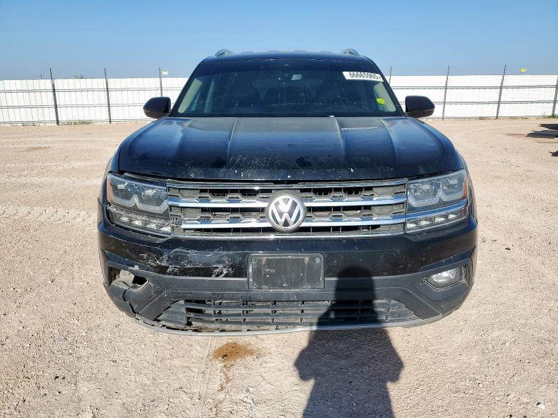 1V2DR2CA2JC576632 - 2018 VOLKSWAGEN ATLAS SE أسود صورة 5