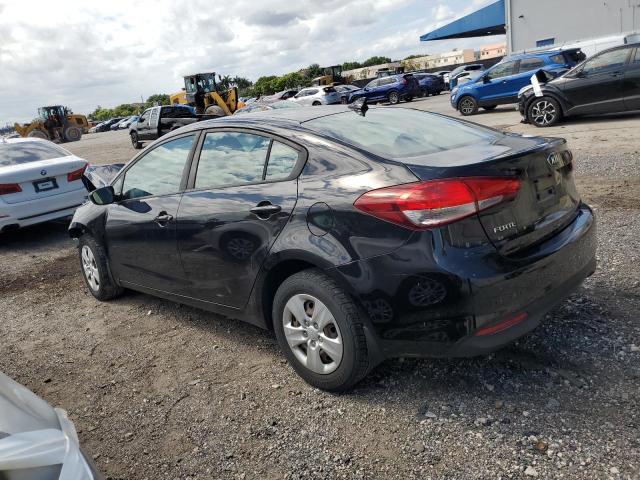 3KPFK4A73HE111720 - 2017 KIA FORTE LX BLACK photo 2