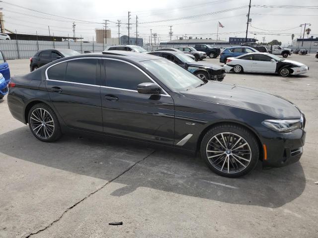 WBA13AG03NCJ91455 - 2022 BMW 530E BLACK photo 4