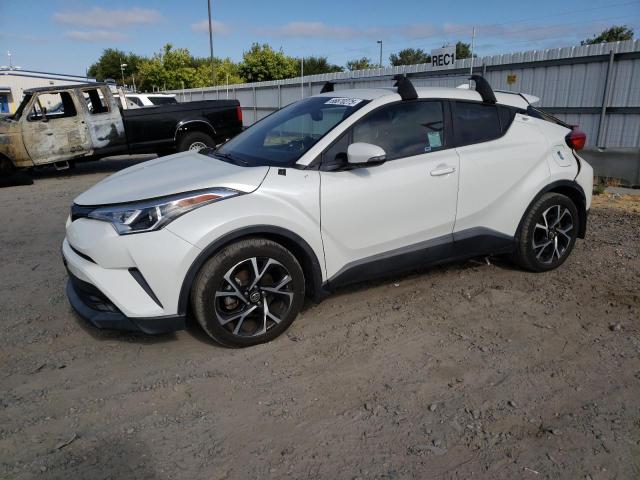 2018 TOYOTA C-HR XLE, null