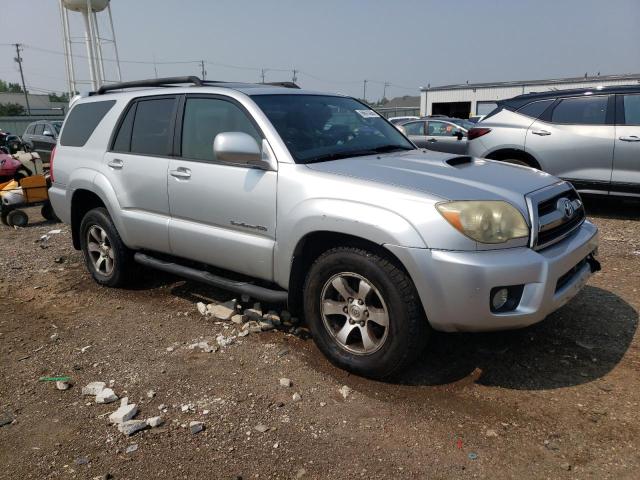 JTEBU14R878099587 - 2007 TOYOTA 4RUNNER SR5 SILVER photo 4