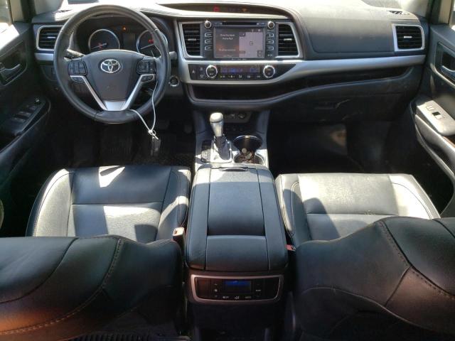 5TDJZRFH0KS626501 - 2019 TOYOTA HIGHLANDER SE WHITE photo 8