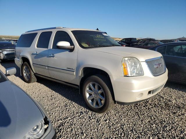 1GKS2MEF0CR271796 - 2012 GMC YUKON XL DENALI WHITE photo 4