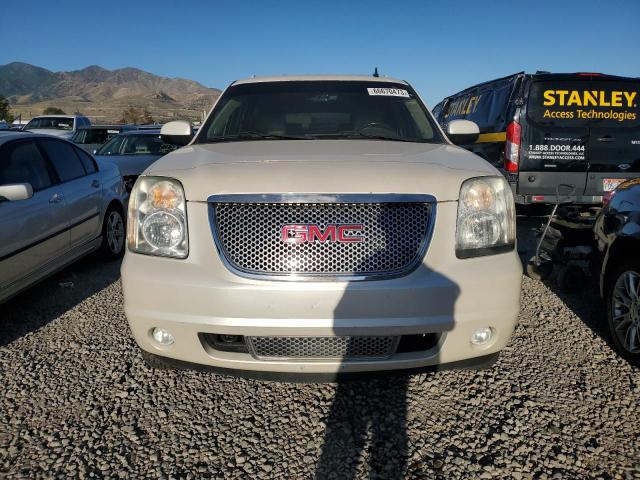 1GKS2MEF0CR271796 - 2012 GMC YUKON XL DENALI WHITE photo 5