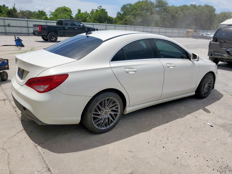 WDDSJ4EB9JN580012 - 2018 MERCEDES-BENZ CLA 250 白色 照片 3