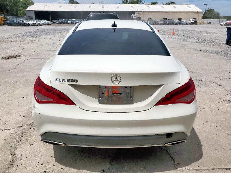 WDDSJ4EB9JN580012 - 2018 MERCEDES-BENZ CLA 250 白色 照片 6