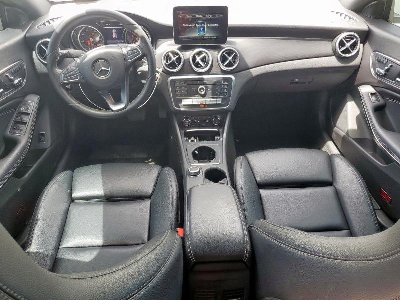 WDDSJ4EB9JN580012 - 2018 MERCEDES-BENZ CLA 250 白色 照片 8