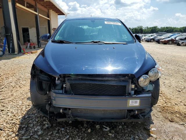 1G1JC6SB3F4155844 - 2015 CHEVROLET SONIC LT ლურჯი ფოტო 5