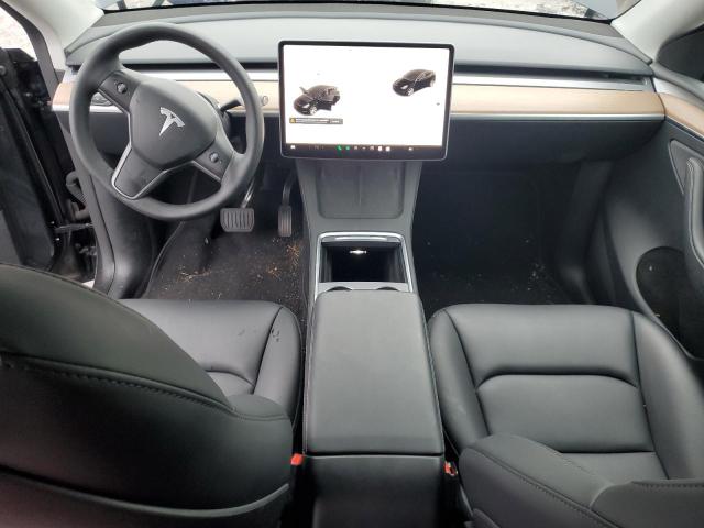 7SAYGDEE4RF029643 - 2024 TESLA MODEL Y 灰色 照片 8