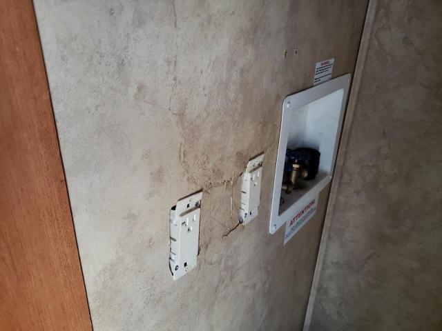 4YDF3472374701860 - 2007 KEYSTONE MONTANA 白色 照片 8