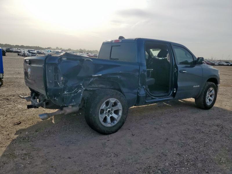 1C6SRFFT3LN200386 - 2020 RAM 1500 BIG HORN/LONE STAR BLUE photo 3