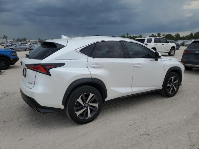 JTJYARBZ2J2112642 - 2018 LEXUS NX 300 BASE თეთრი ფოტო 3