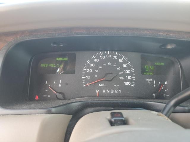 1LNHM81W6YY891042 - 2000 LINCOLN TOWN CAR EXECUTIVE TAN photo 9