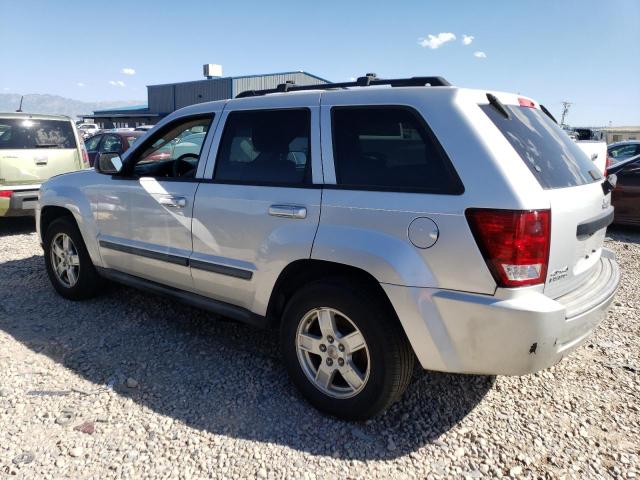 1J8GR48K87C600865 - 2007 JEEP CHEROKEE LAREDO SILVER photo 2