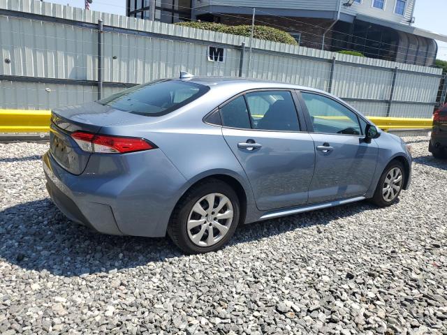 5YFEPMAE7NP293203 - 2022 TOYOTA COROLLA LE BLUE photo 3