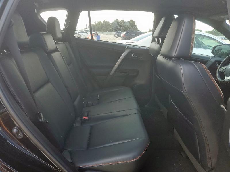 2T3NFREV8GW281886 - 2016 TOYOTA RAV4 SE BLACK photo 11