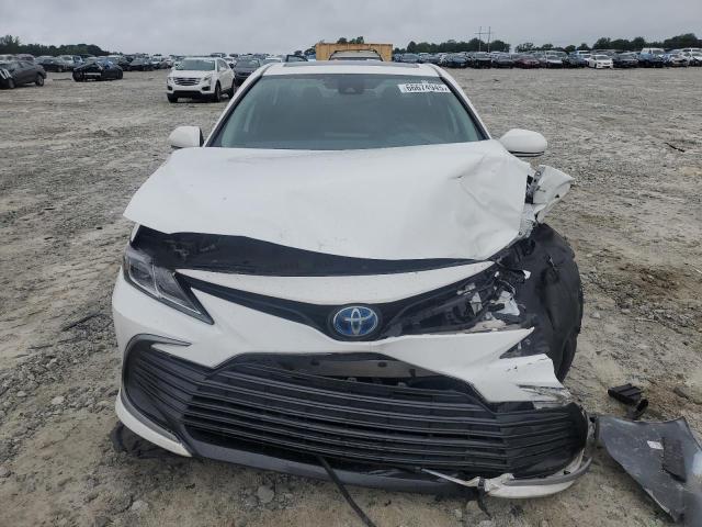 4T1H31AK5RU077576 - 2024 TOYOTA CAMRY LE WHITE photo 5