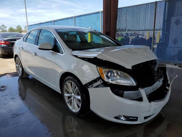 1G4PR5SK5E4102681 - 2014 BUICK VERANO CONVENIENCE WHITE photo 4