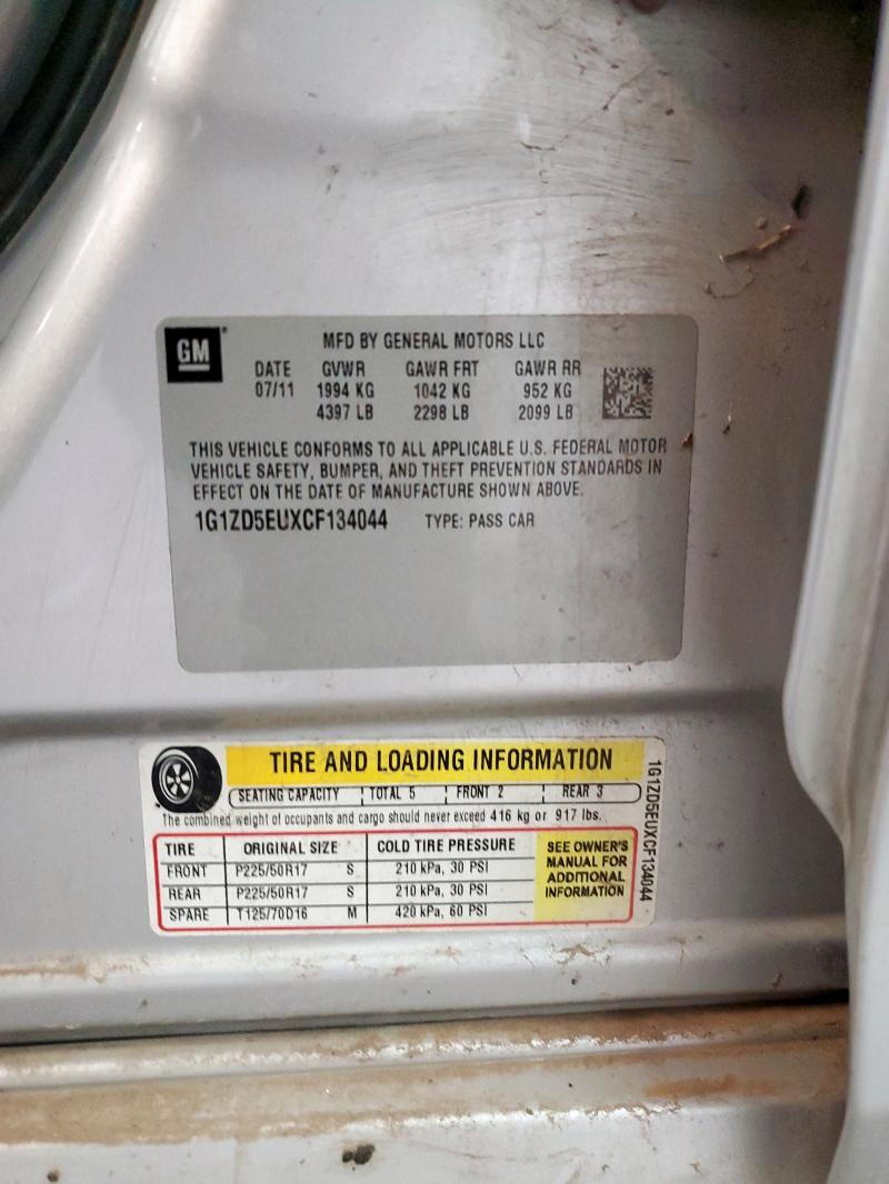 1G1ZD5EUXCF134044 - 2012 CHEVROLET MALIBU 2LT SILVER photo 12