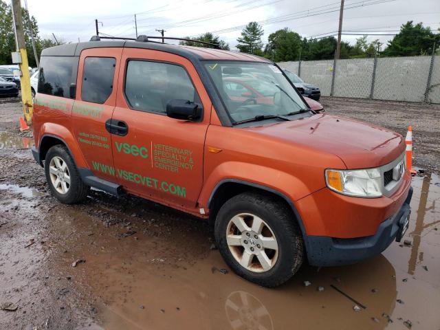 5J6YH2H77AL003254 - 2010 HONDA ELEMENT EX ORANGE photo 4