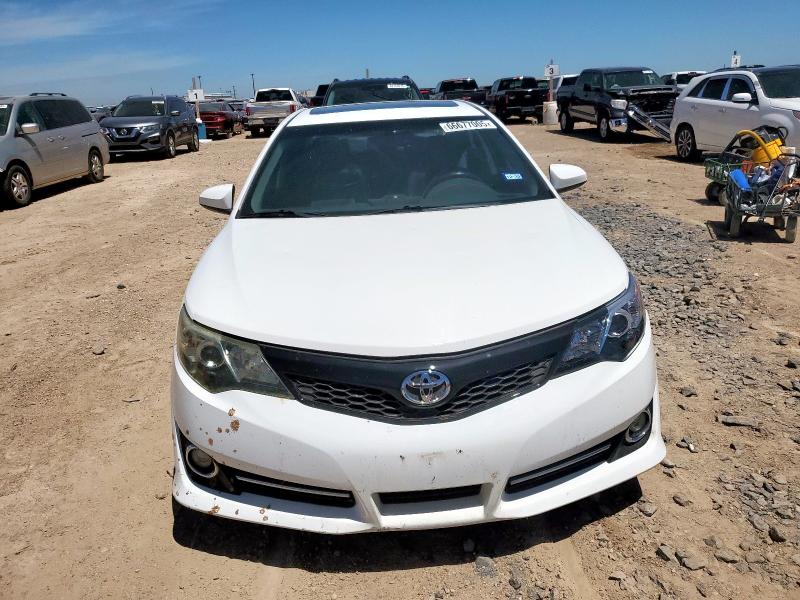4T1BF1FK2CU569284 - 2012 TOYOTA CAMRY BASE თეთრი ფოტო 5