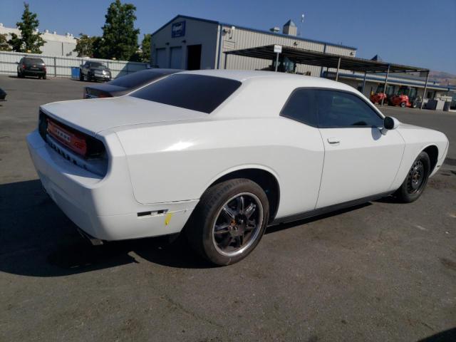 2B3CJ4DG4BH603249 - 2011 DODGE CHALLENGER WHITE photo 3