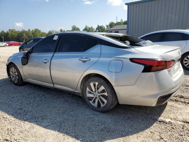 1N4BL4BV7LN305489 - 2020 NISSAN ALTIMA S SILVER photo 2