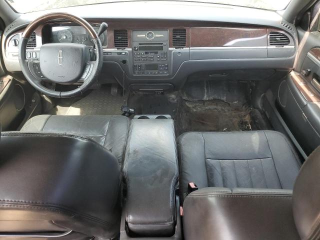 1LNHM84W97Y612421 - 2007 LINCOLN TOWN CAR EXECUTIVE L BLACK photo 8