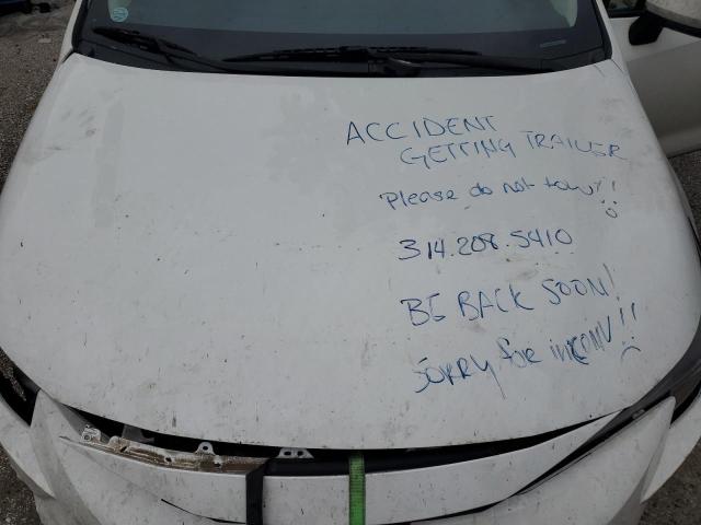 5YFEPRAE1LP073811 - 2020 TOYOTA COROLLA LE WHITE photo 11