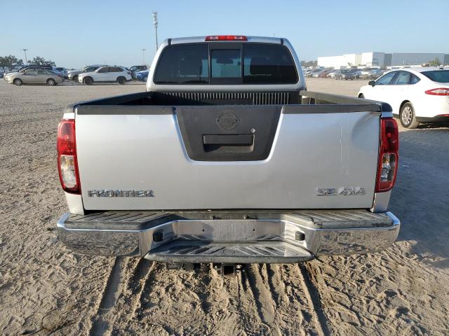 1N6AD0CW3AC410023 - 2010 NISSAN FRONTIER KING CAB SE SILVER photo 6