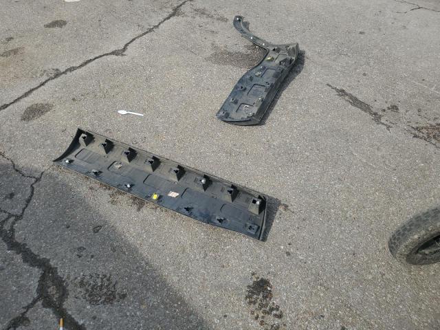 1GKKNMLS4HZ206979 - 2017 GMC ACADIA SLT-1 白色 照片 13