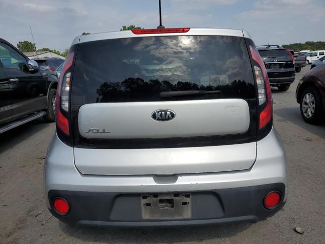 KNDJN2A21H7431760 - 2017 KIA SOUL SILVER photo 6