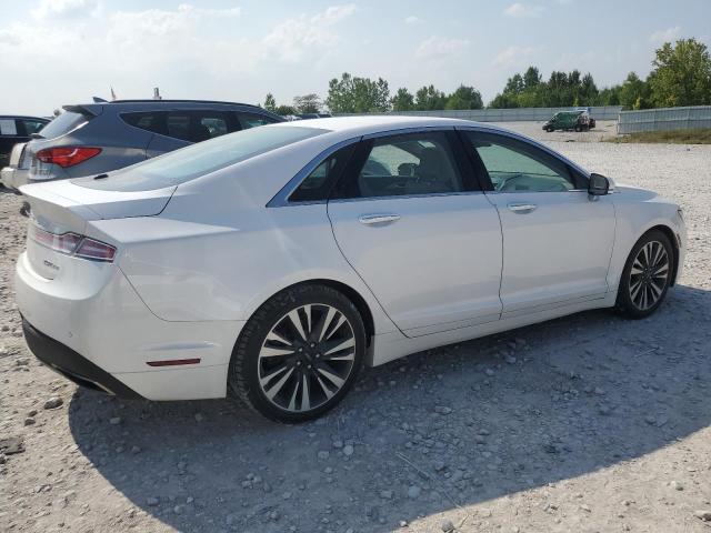 3LN6L5F92JR618356 - 2018 LINCOLN MKZ RESERVE WHITE photo 3