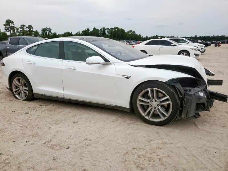 5YJSA1E28FF103618 - 2015 TESLA MODEL S Սպիտակ լուսանկար 4