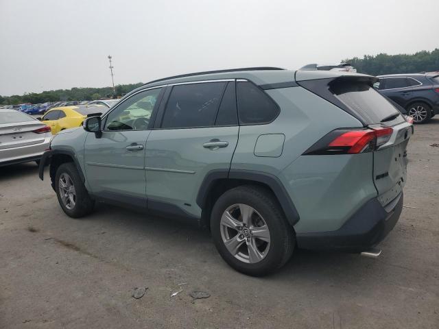 JTMRWRFV2ND139642 - 2022 TOYOTA RAV4 XLE GREEN photo 2