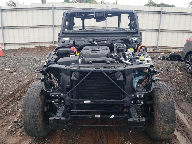 1C4JJXP65MW643225 - 2021 JEEP WRANGLER U SAHARA 4XE BLACK photo 5